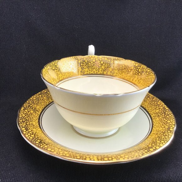 Vintage Aynsley Teacup and Saucer Yellow & Gold Bone China - Picture 6 of 11